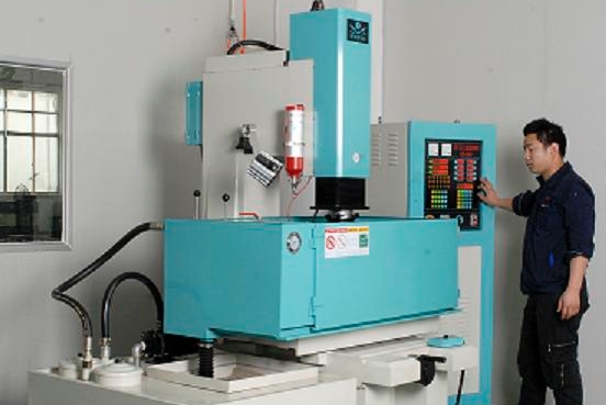 东莞市翔振模具配件有限公司图4