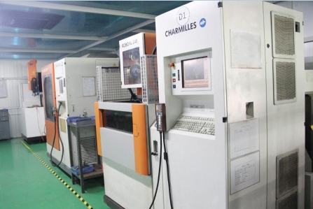 东莞市龙资模具科技有限公司图2