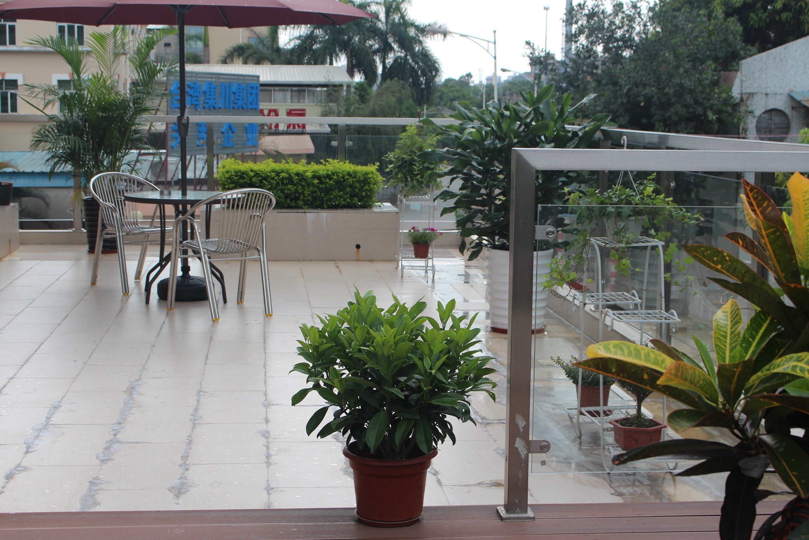 东莞市尼嘉斯塑胶机械有限公司图5