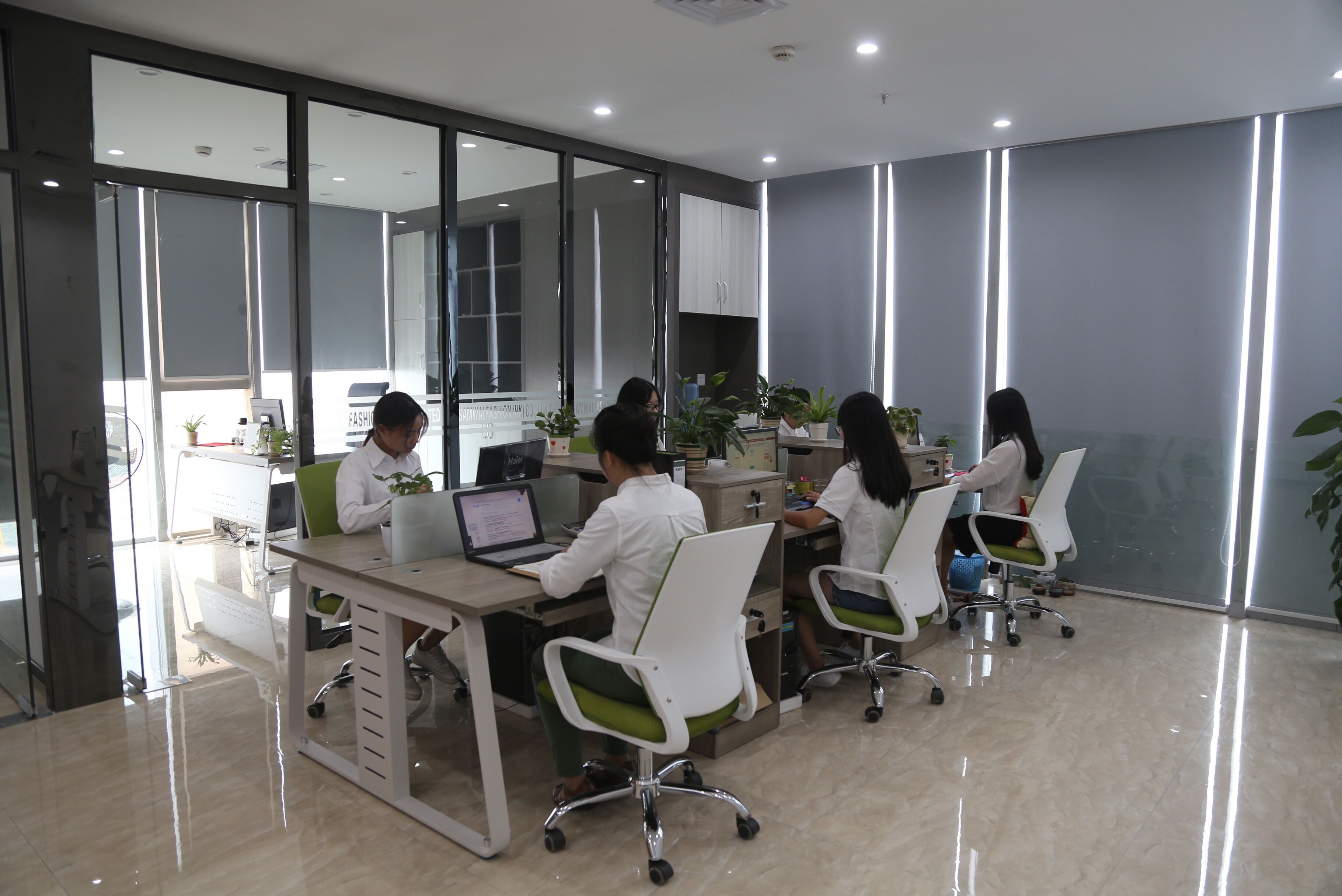 东莞市东城三威服装厂图片1