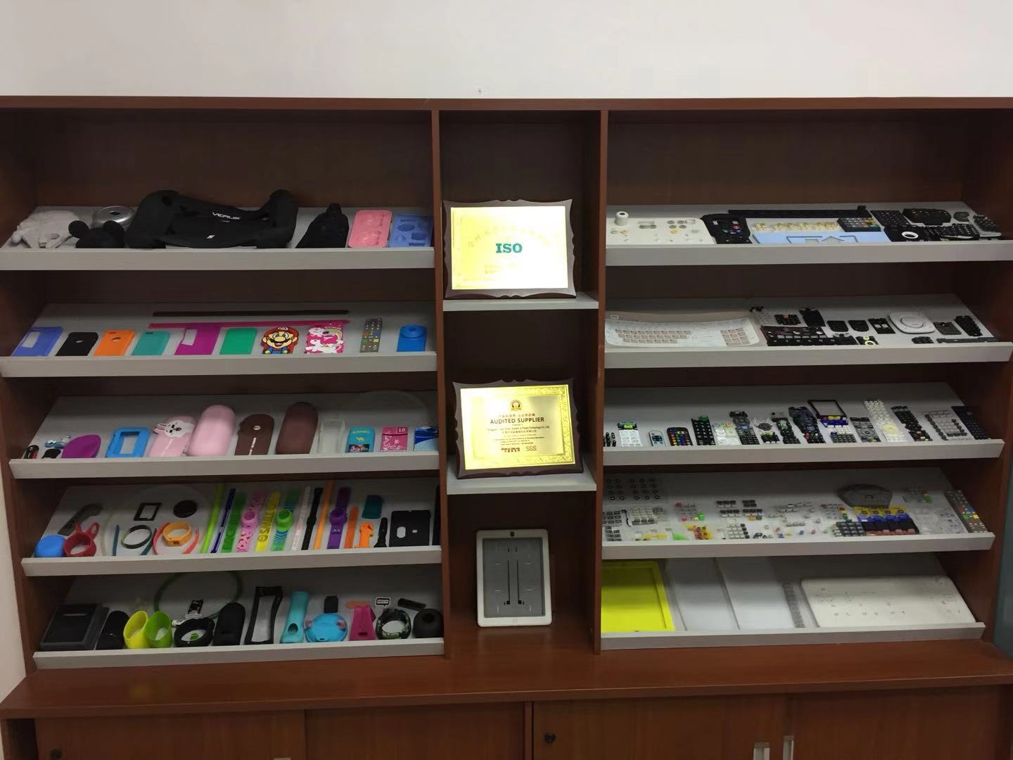 东莞市合能硅胶科技有限公司图9