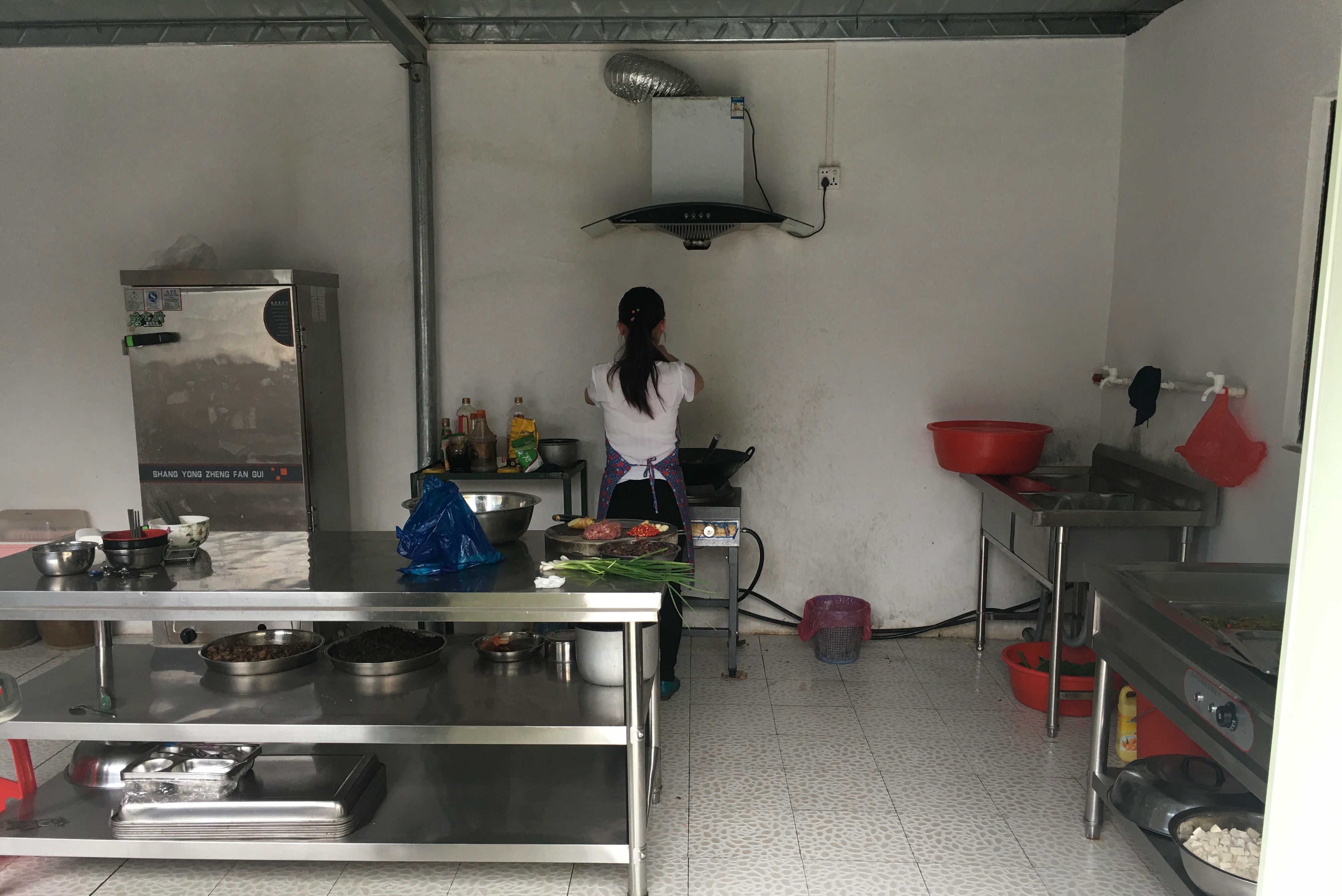 东莞市晖诚精密科技有限公司图7