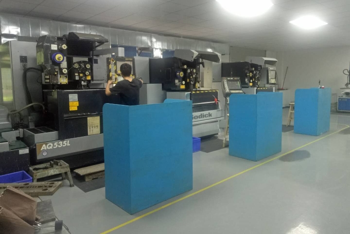 深圳市鑫创五金模具有限公司图3