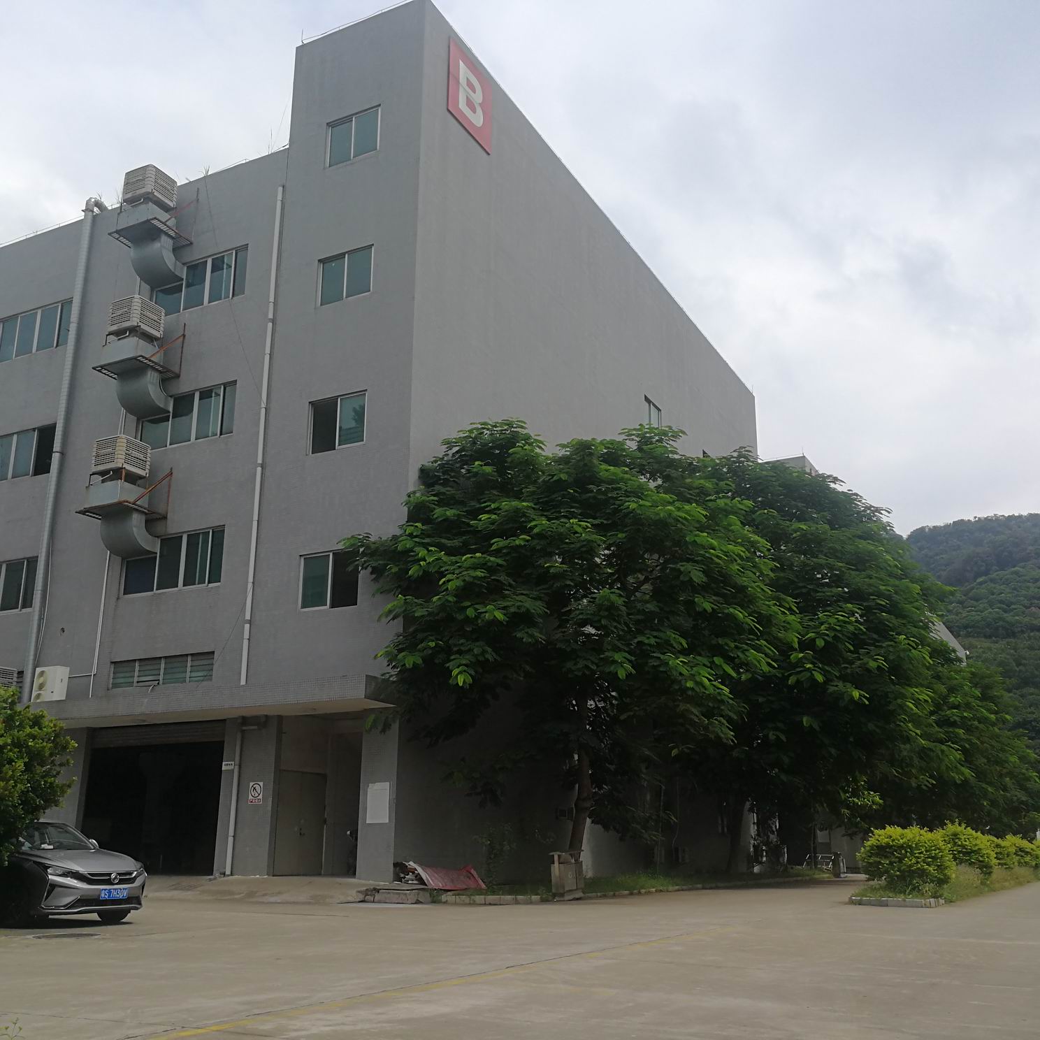 东莞市拓斯塑胶模具有限公司图3