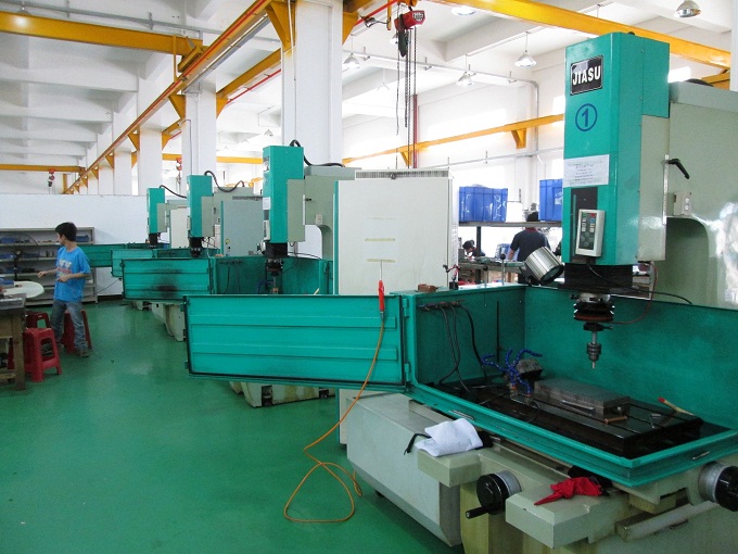 东莞市盛铭模具有限公司图7