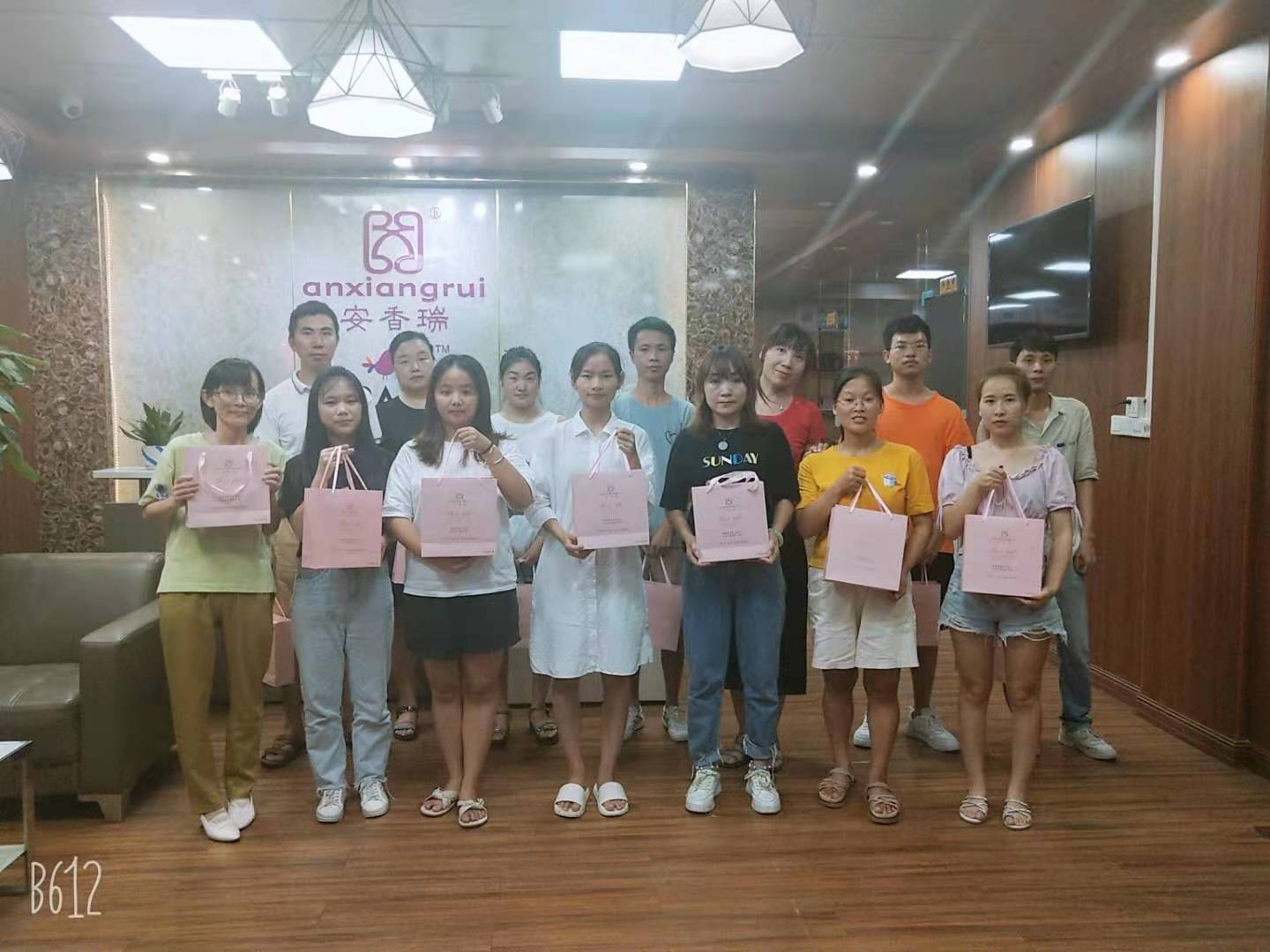 东莞市安香瑞手袋有限公司图6