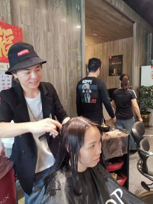 东莞市虎门柔杰美发店图1