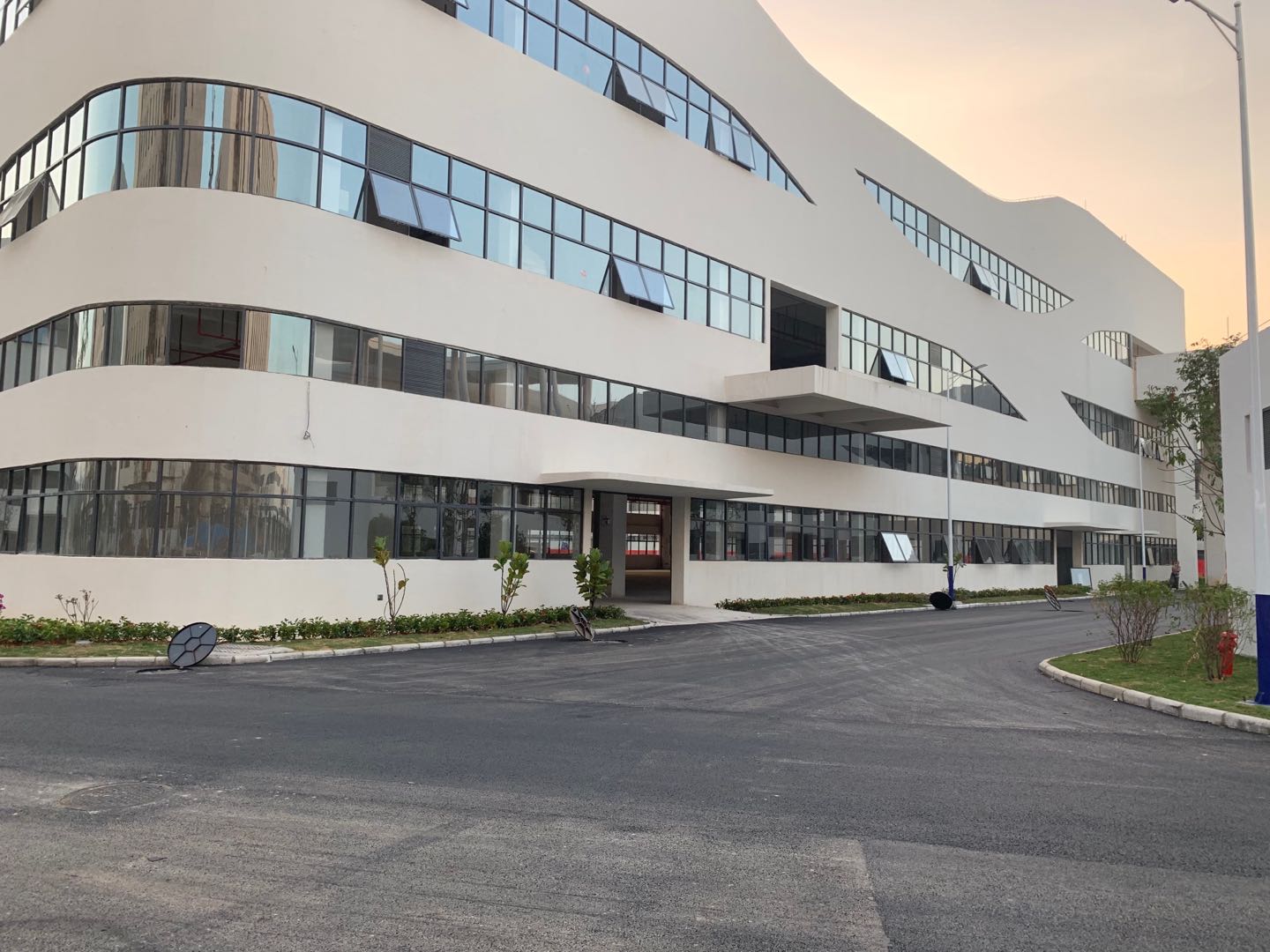 东莞市鑫正机械有限公司图1