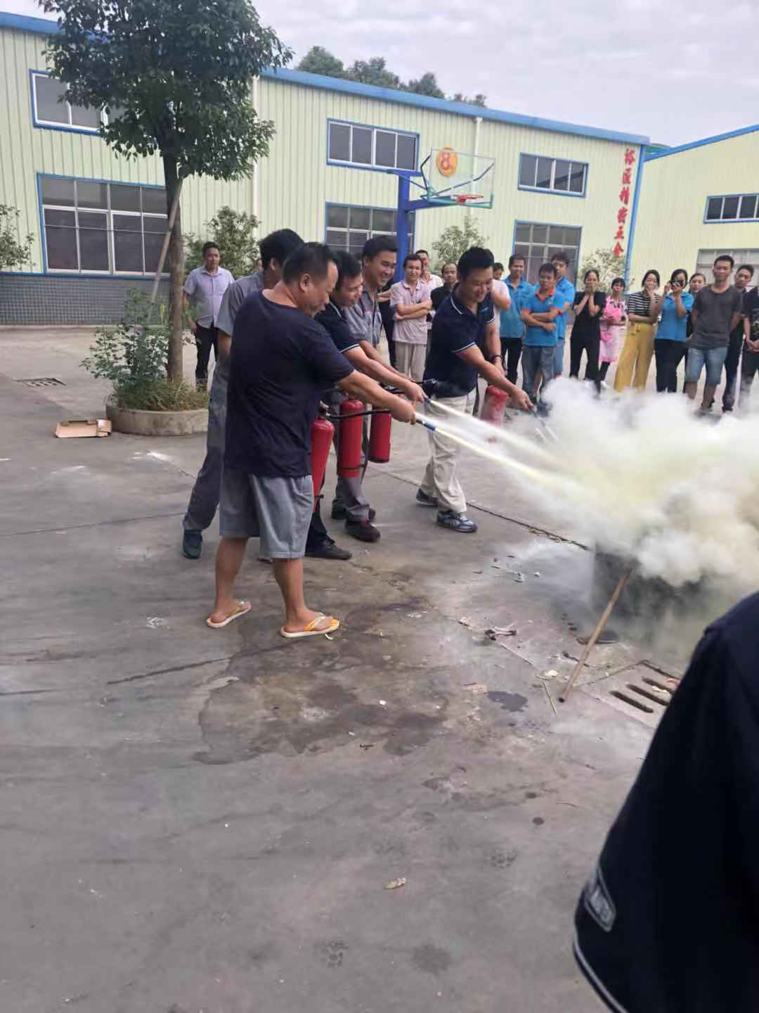 东莞市灿腾金属制品有限公司图4