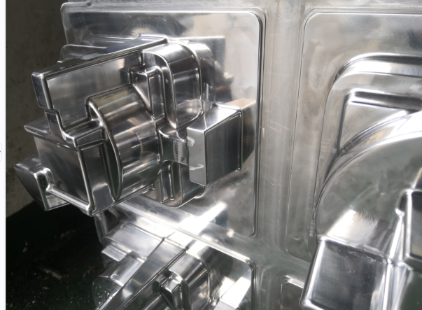 东莞市泓道达模具有限公司图5