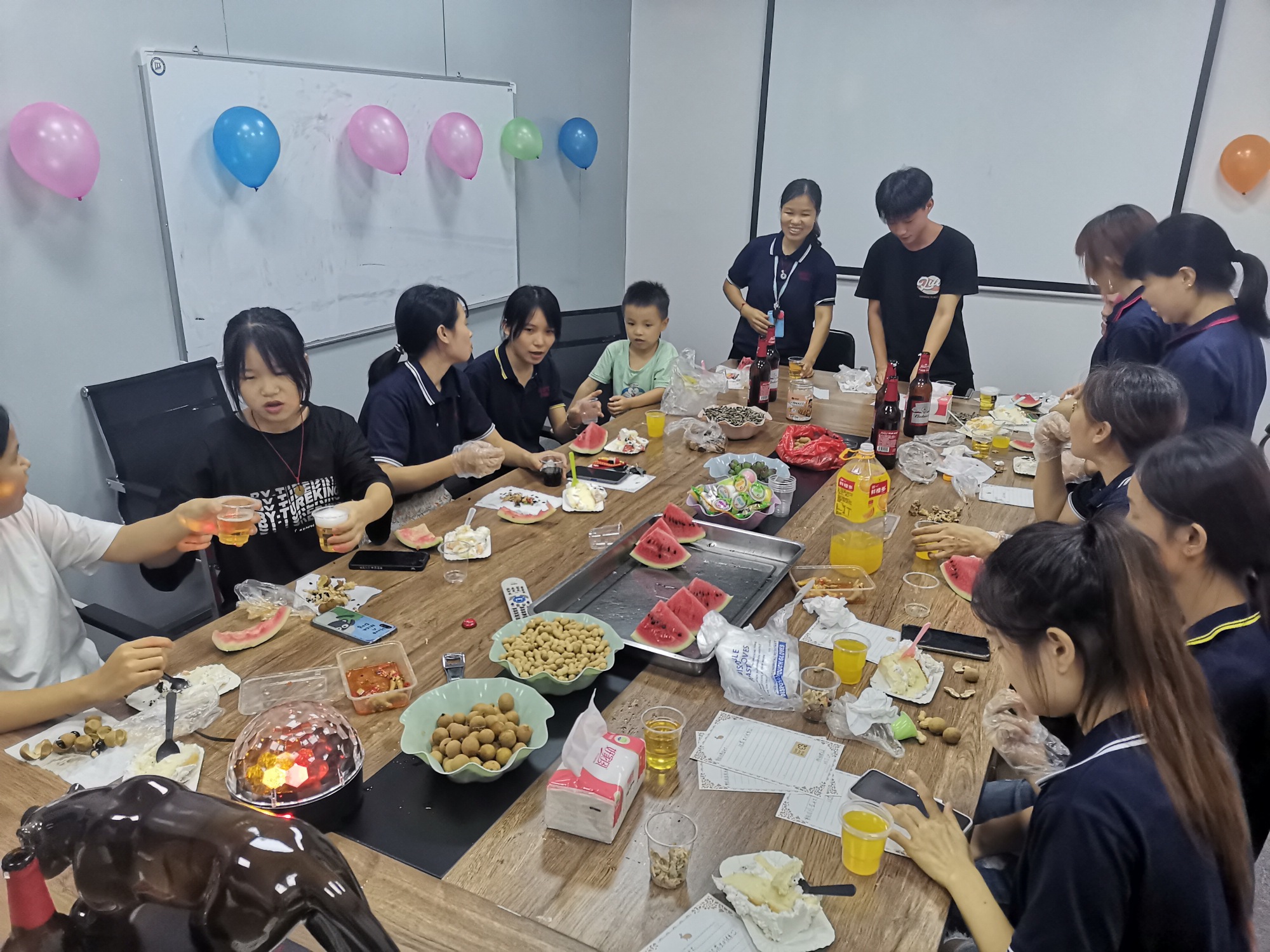 广东伊诗图电子科技有限公司图4