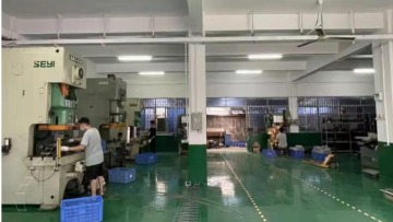 东莞市群信五金塑胶制品有限公司图2