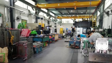 东莞市雁丰模具科技有限公司图3