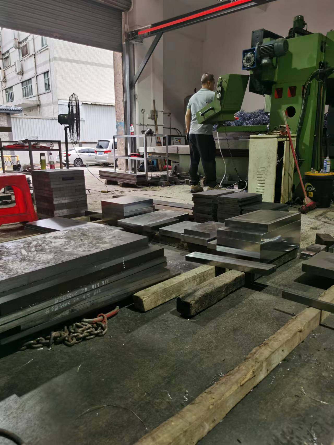 东莞市巨润模具钢材有限公司图片2