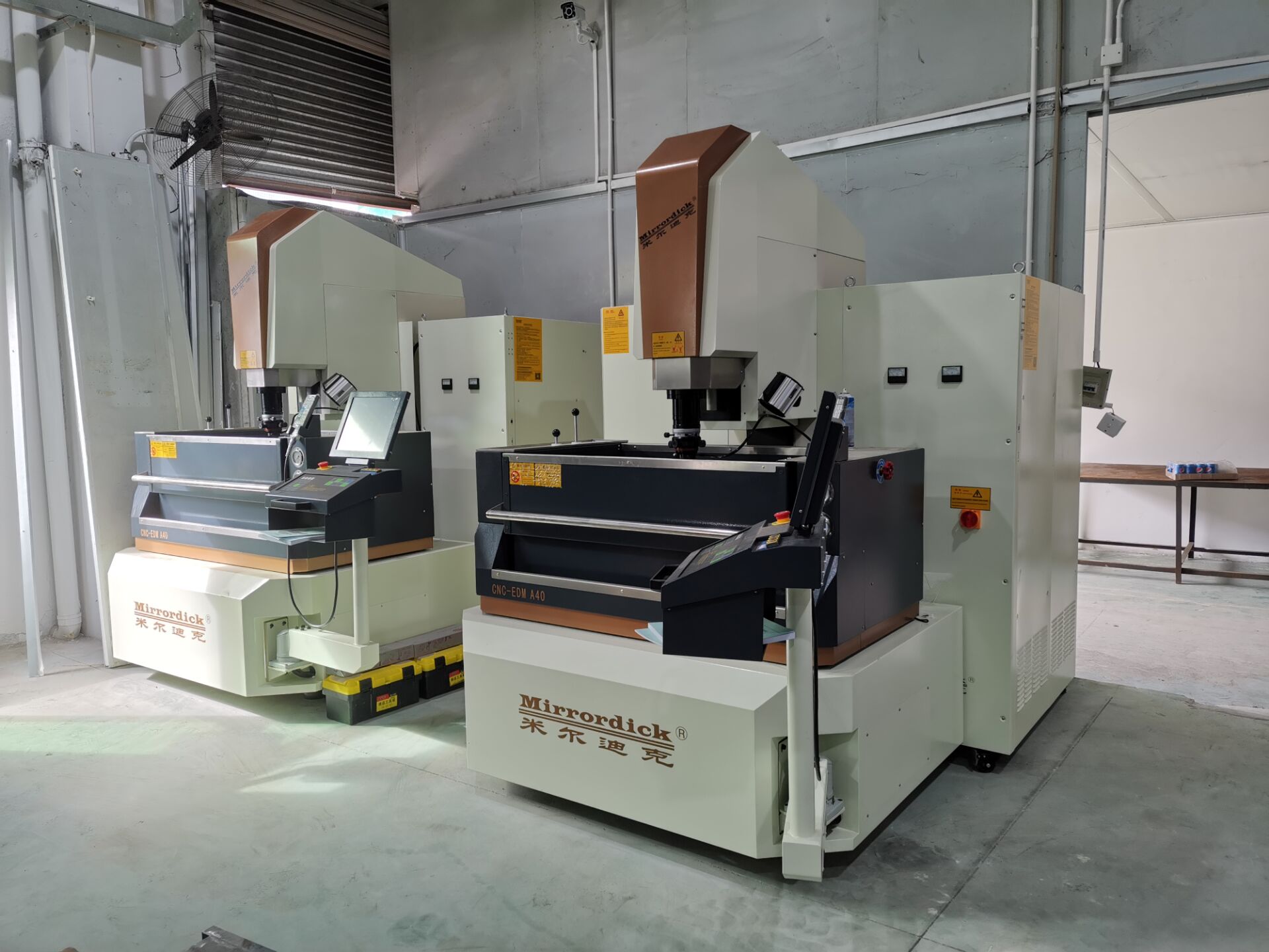 东莞市宏良塑胶电子有限公司图4