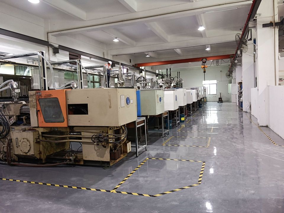 东莞市宏良塑胶电子有限公司图2