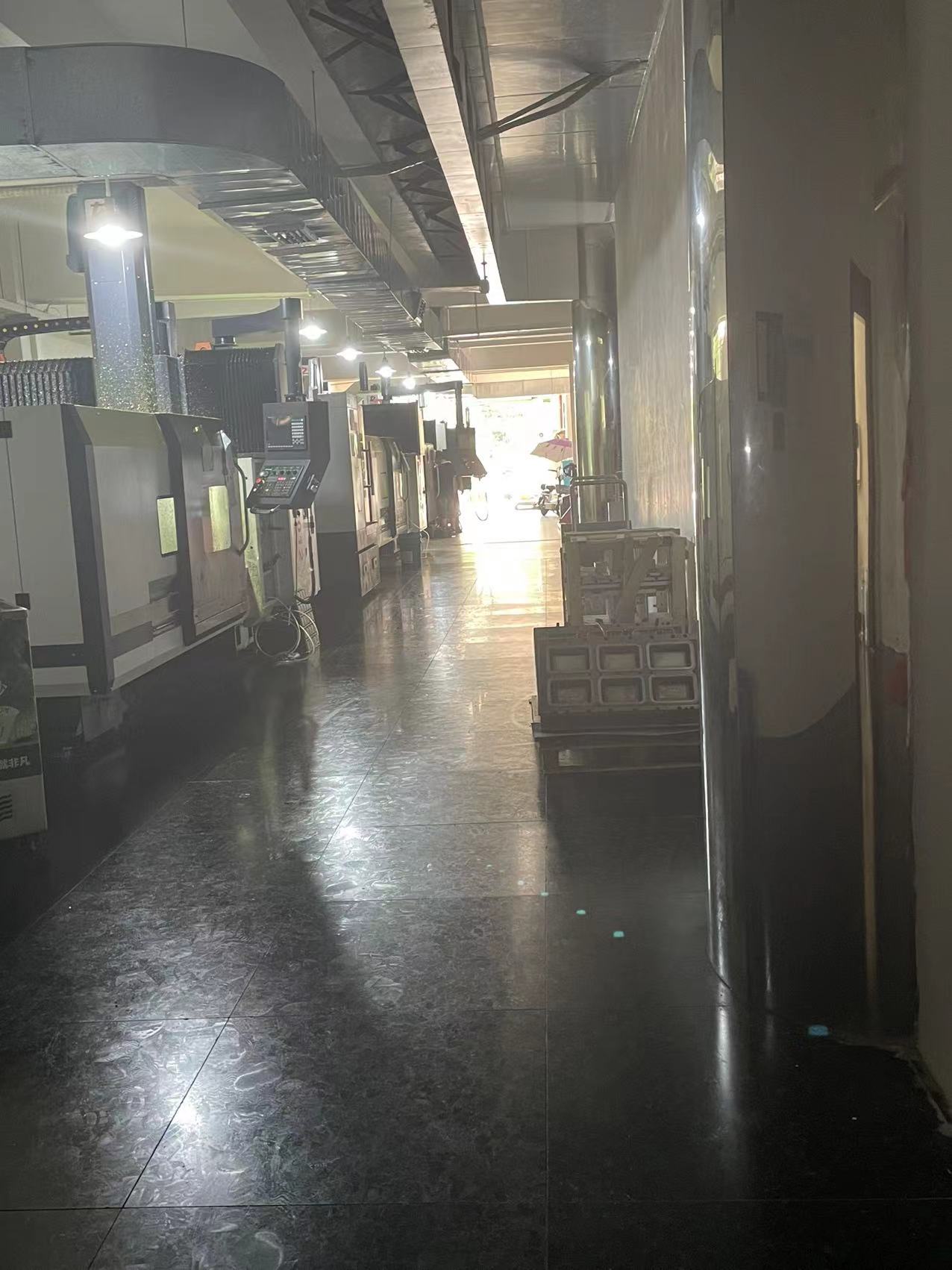 东莞市石碣智仁模具加工厂图9