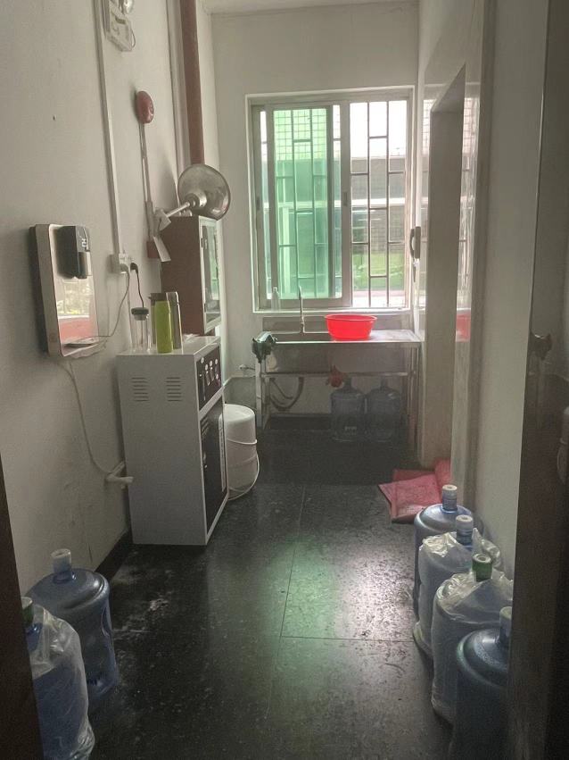 东莞市石碣智仁模具加工厂图8