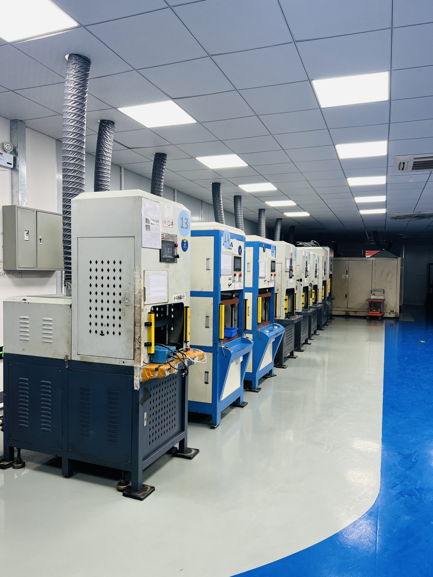 东莞市恒维川塑胶模具科技有限公司图2