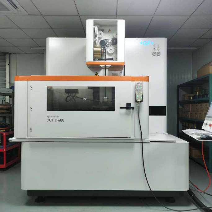 东莞市大朗宏诚模具厂图4