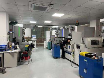 东莞市大朗宏诚模具厂图7