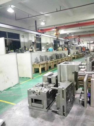 东莞市长安鸿燊精密模具广.图2