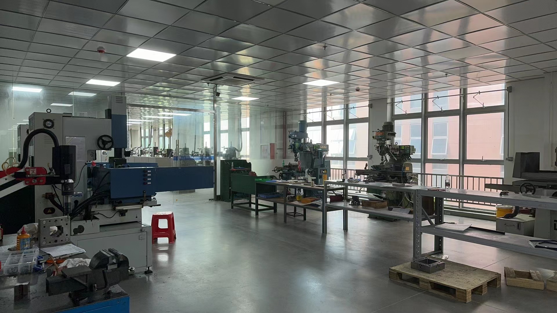 东莞市弘丰精密模具有限公司图9