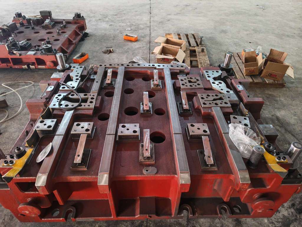 东莞市富利成精密模具有限公司图4