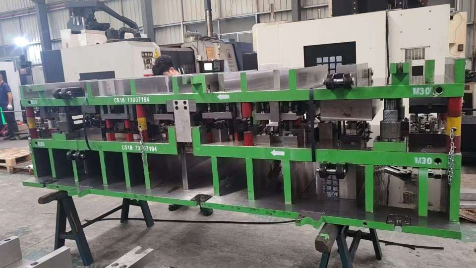 东莞市富利成精密模具有限公司图7