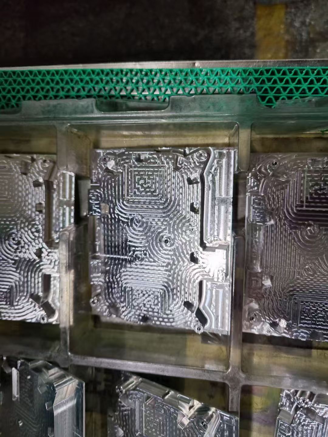 东莞市正帆五金科技有限公司通信产品图