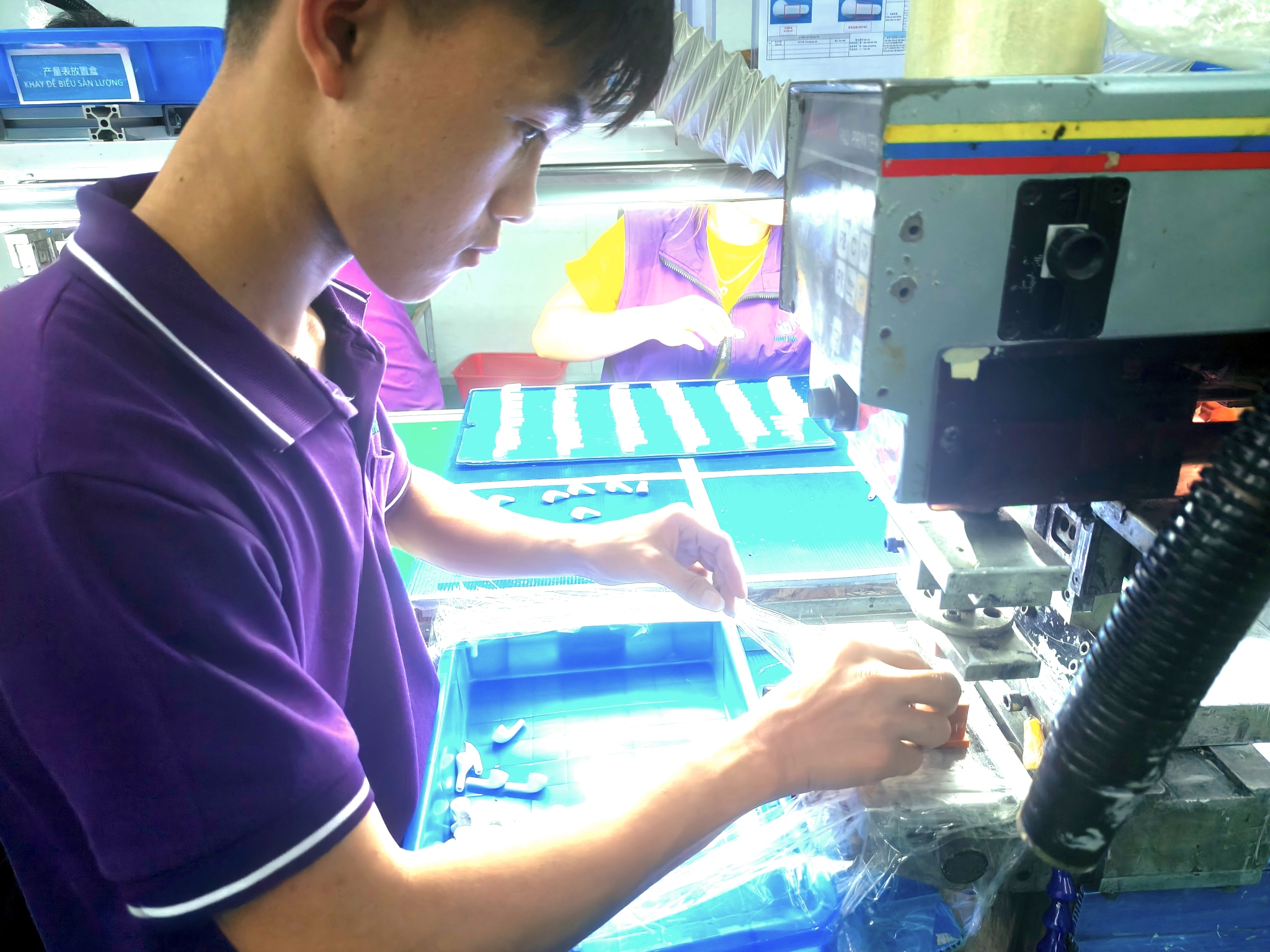 东莞市铭绘塑胶镀膜有限公司图5