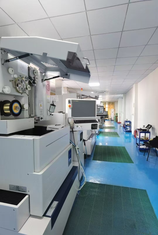 东莞市石碣骏驰五金模具厂图3