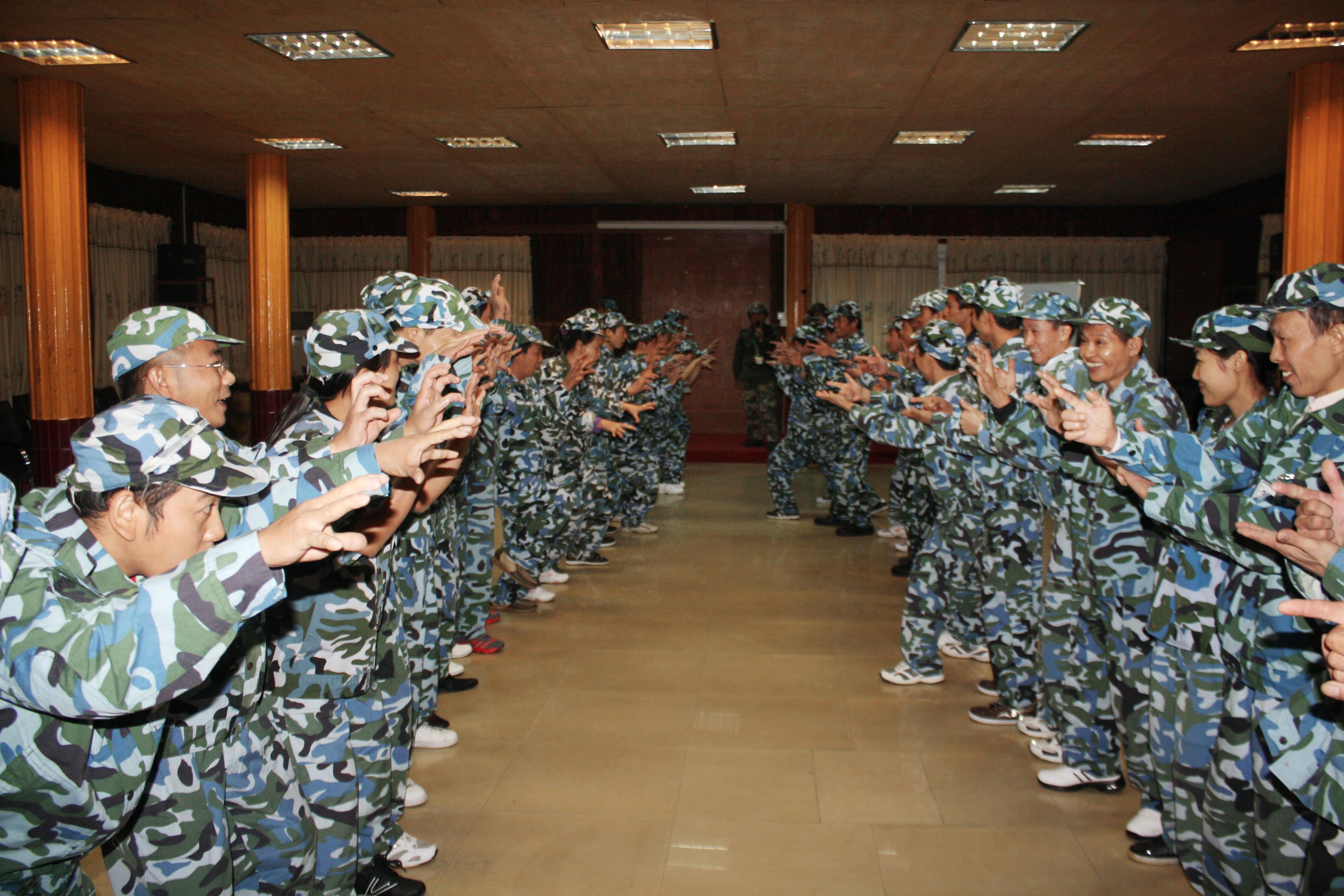 东莞市南月模具压铸有限公司图11