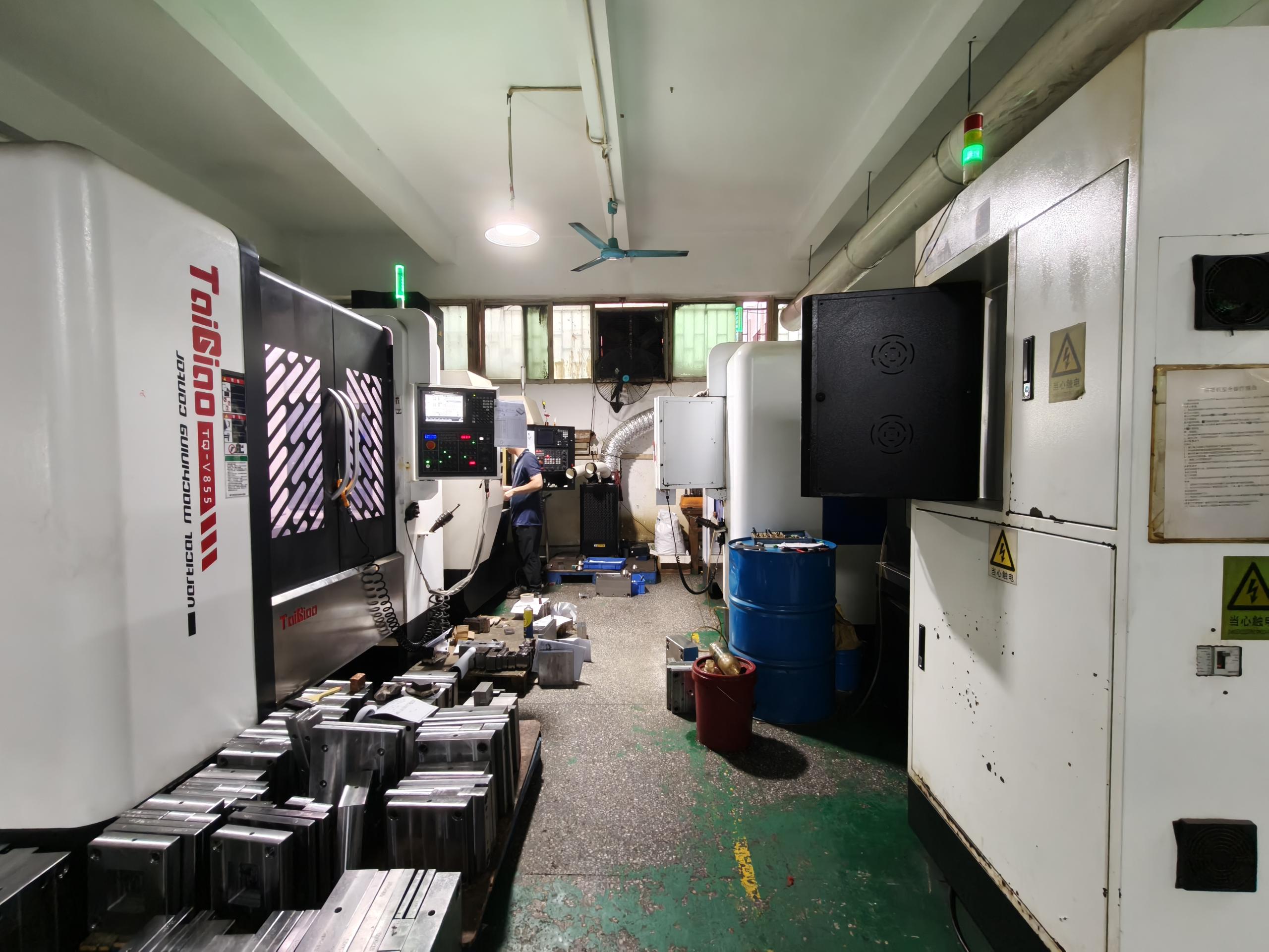 深圳市志珂腾飞模具有限公司图2