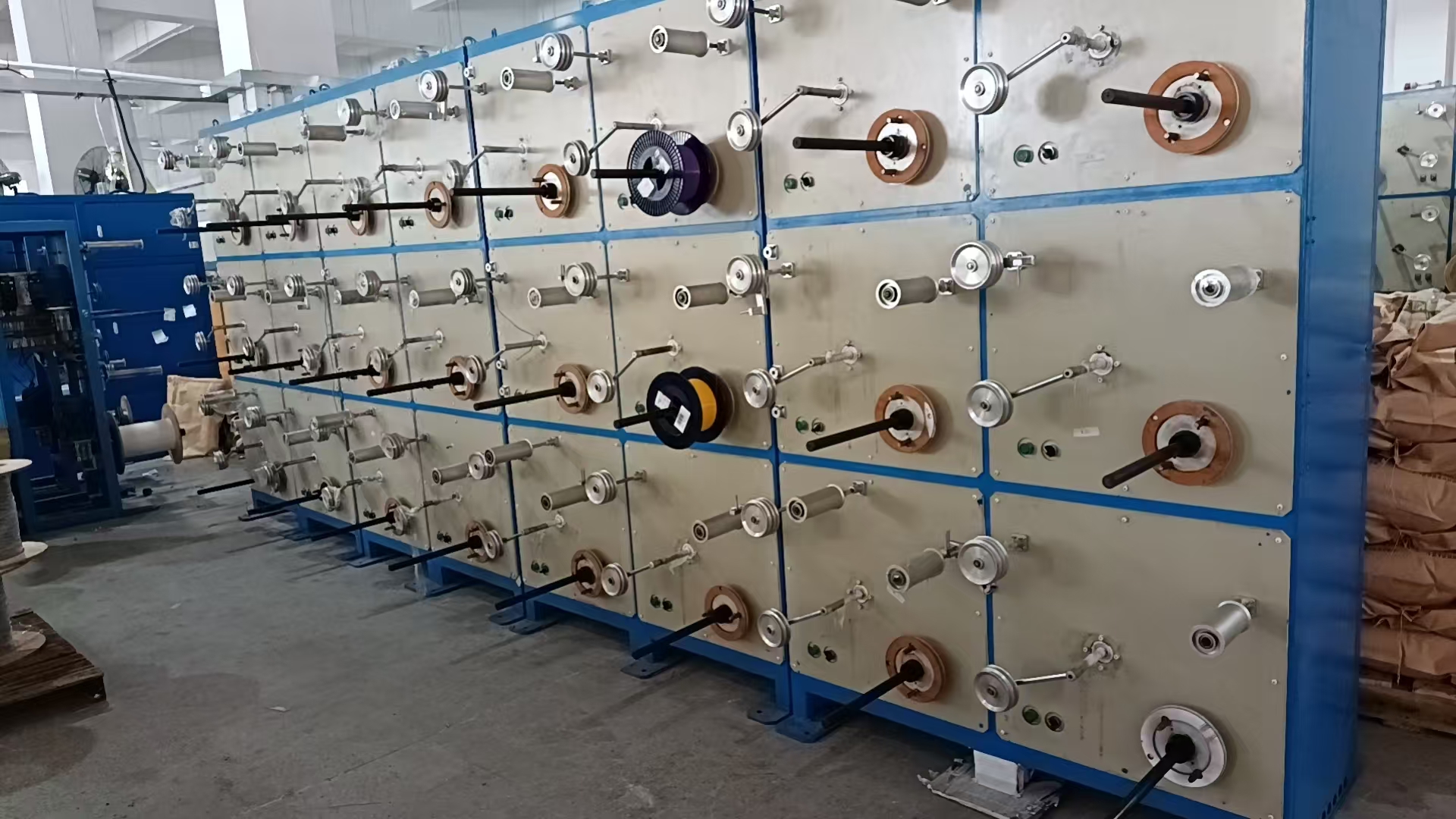 深圳市万铠通光电通讯设备有限公司图2