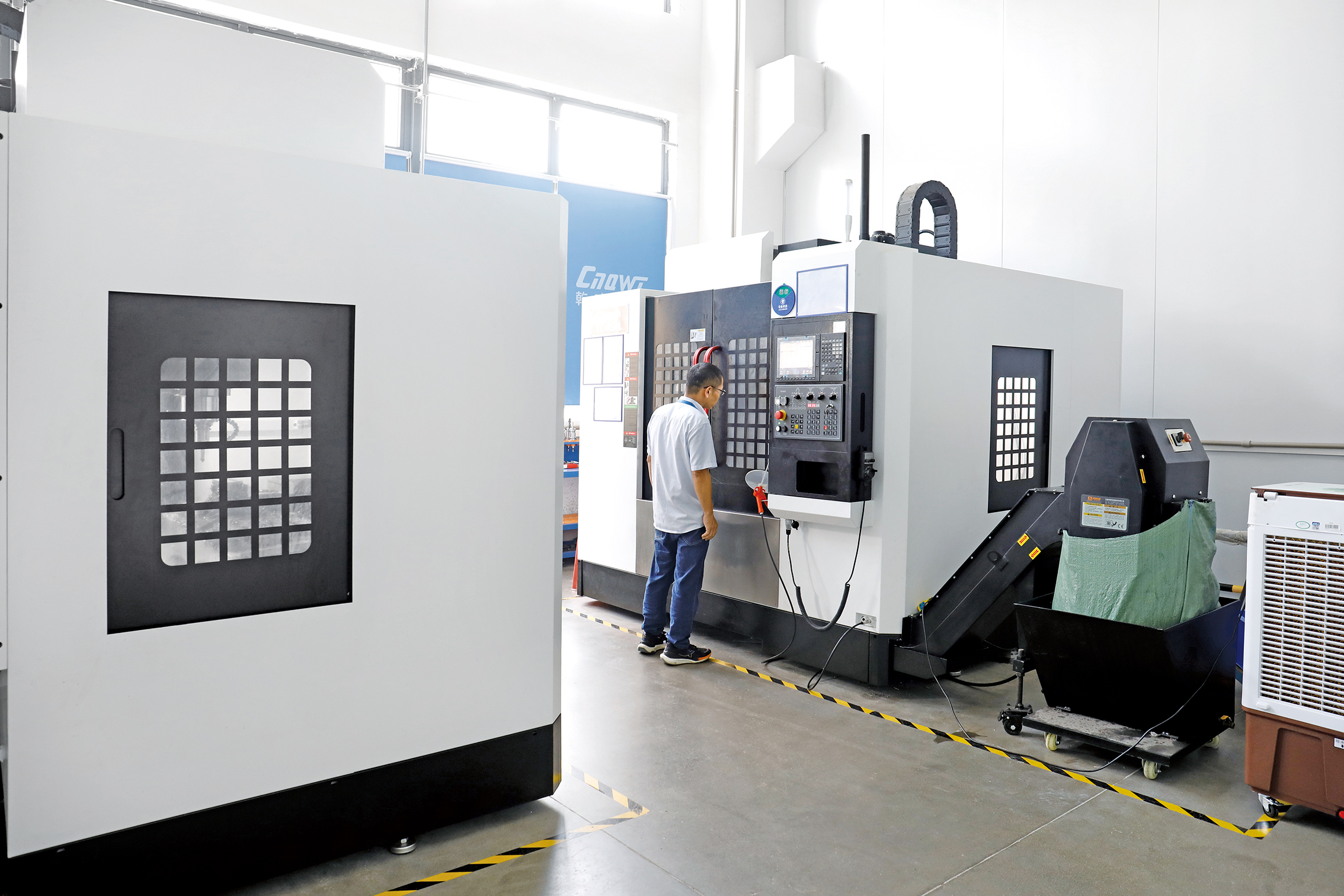 广东乾威精密连接器有限公司图片6