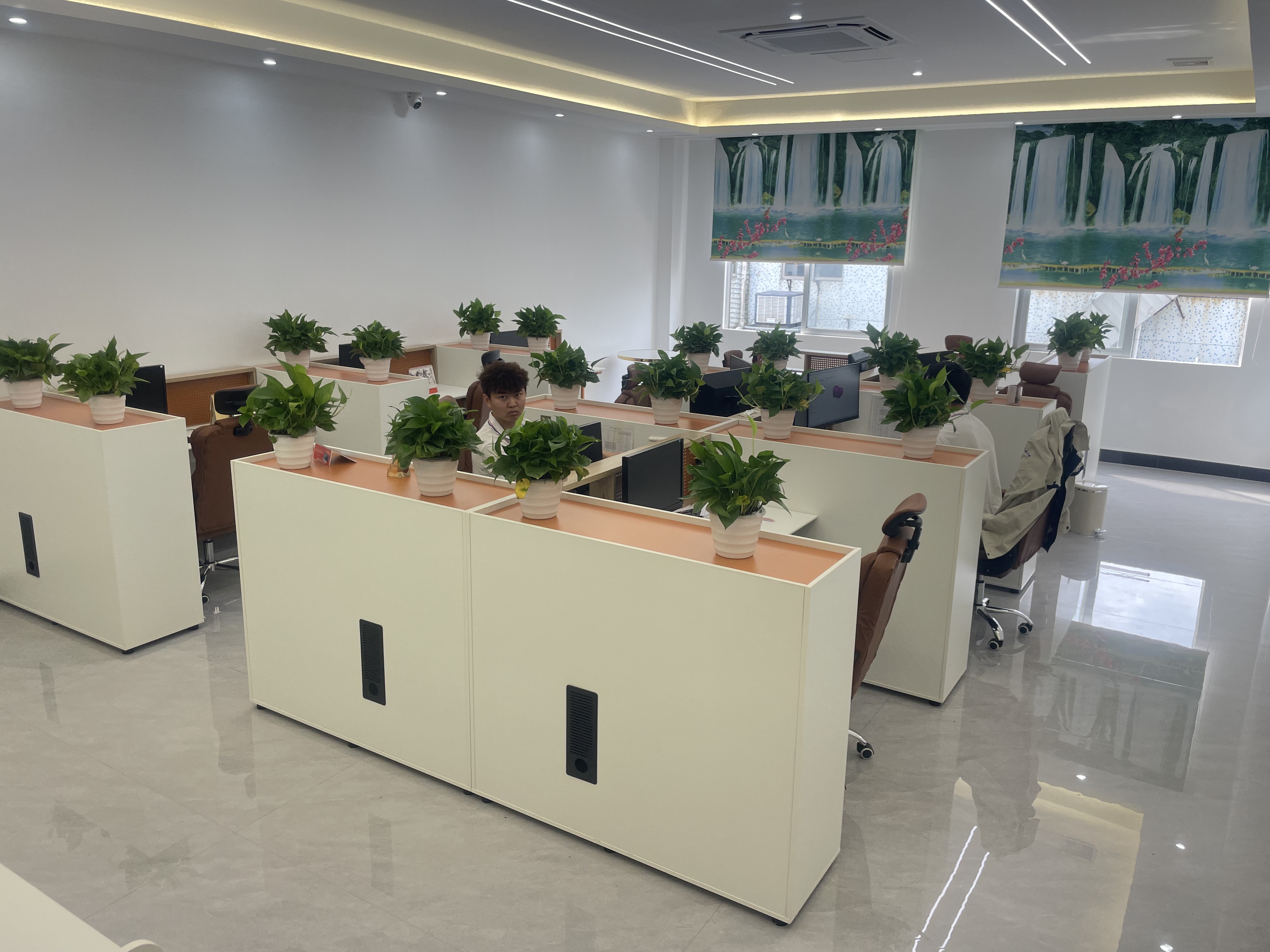 深圳市德利精密塑胶模具有限公司图片5