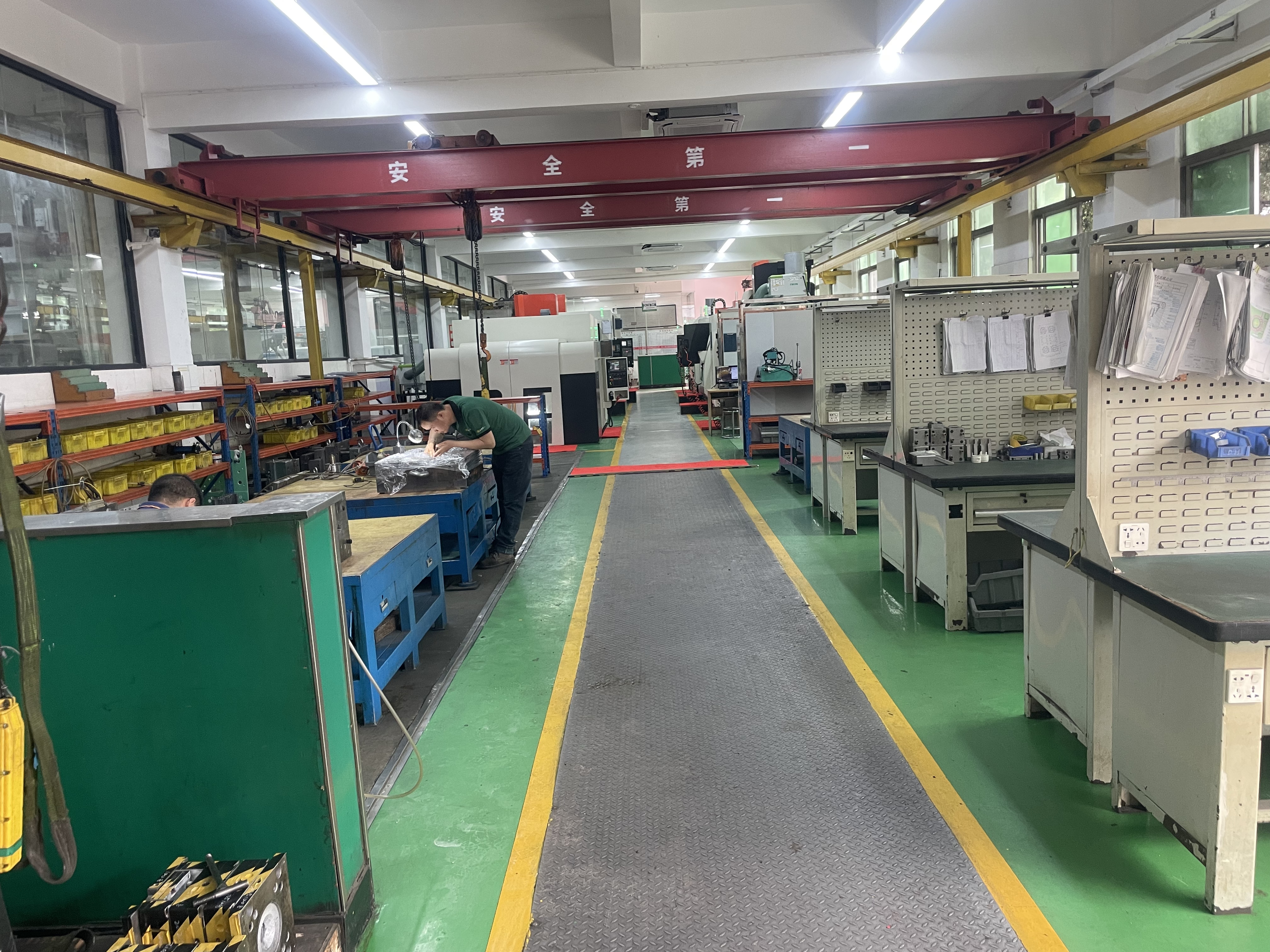 深圳市德利精密塑胶模具有限公司图片3