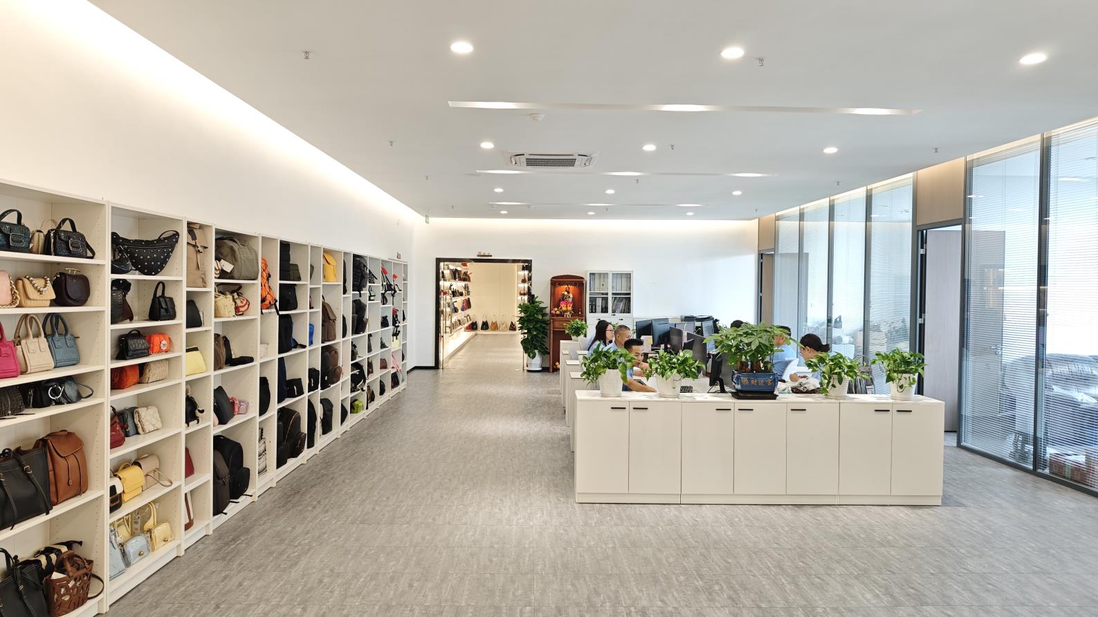 东莞市凤岗兆琪手袋厂图1