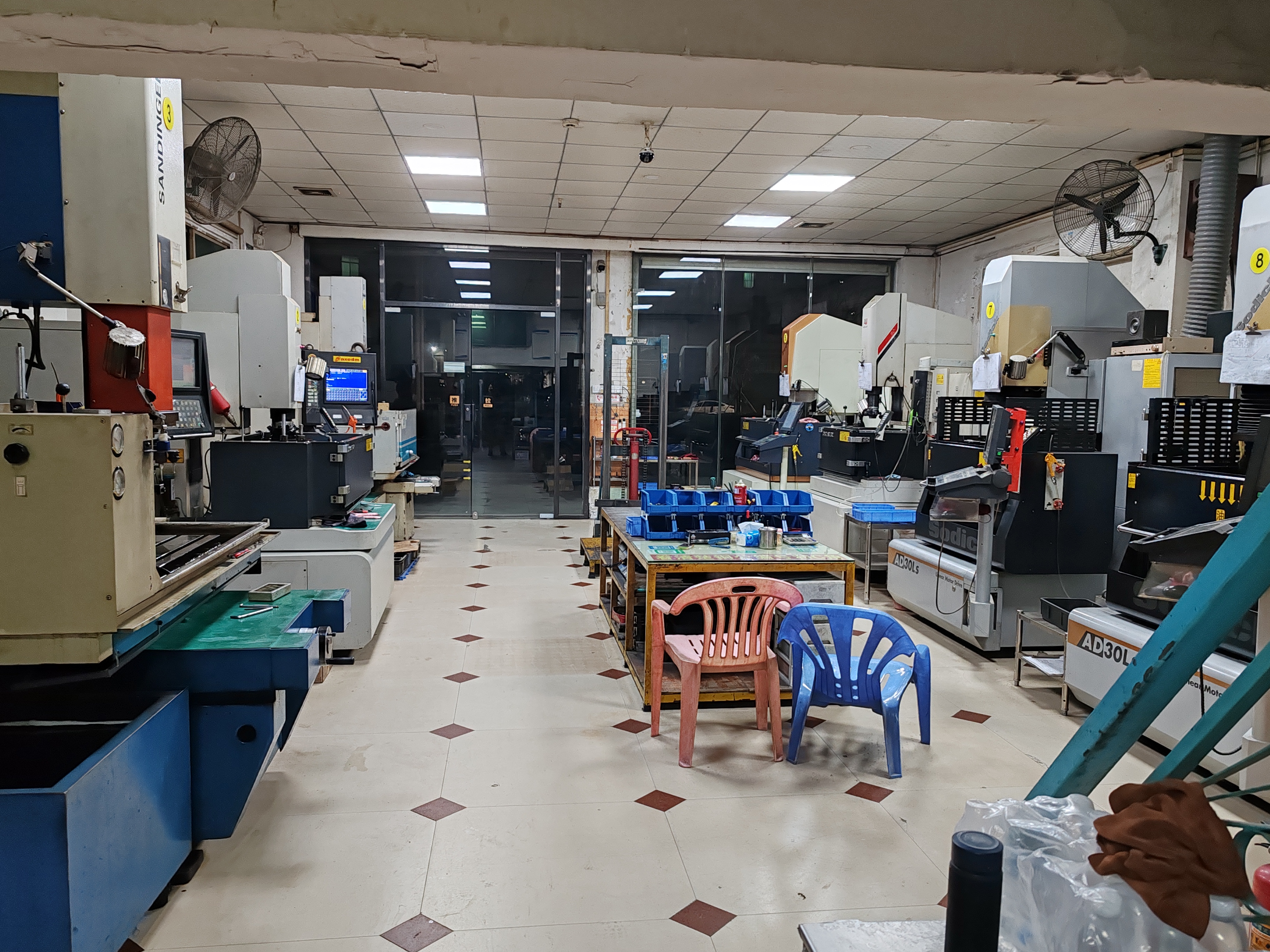 东莞市道滘德丰模具加工店图1