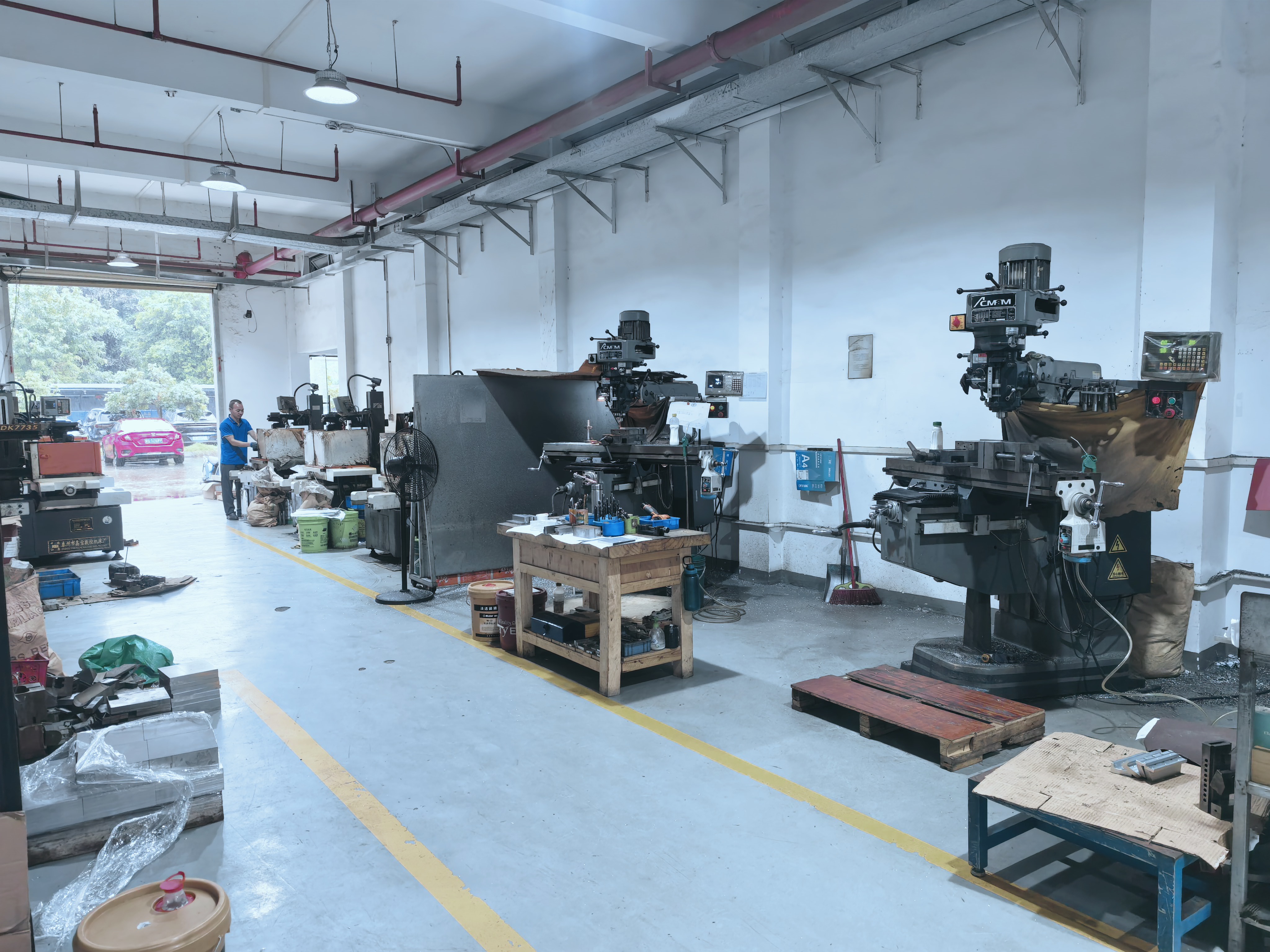 深圳市鑫鸿兴精密机械有限公司图3