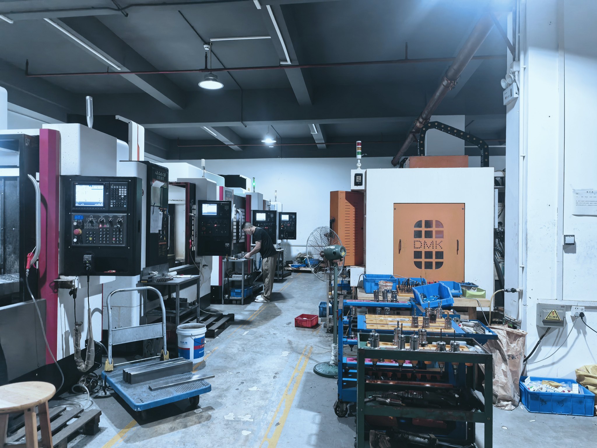 深圳市鑫鸿兴精密机械有限公司图5