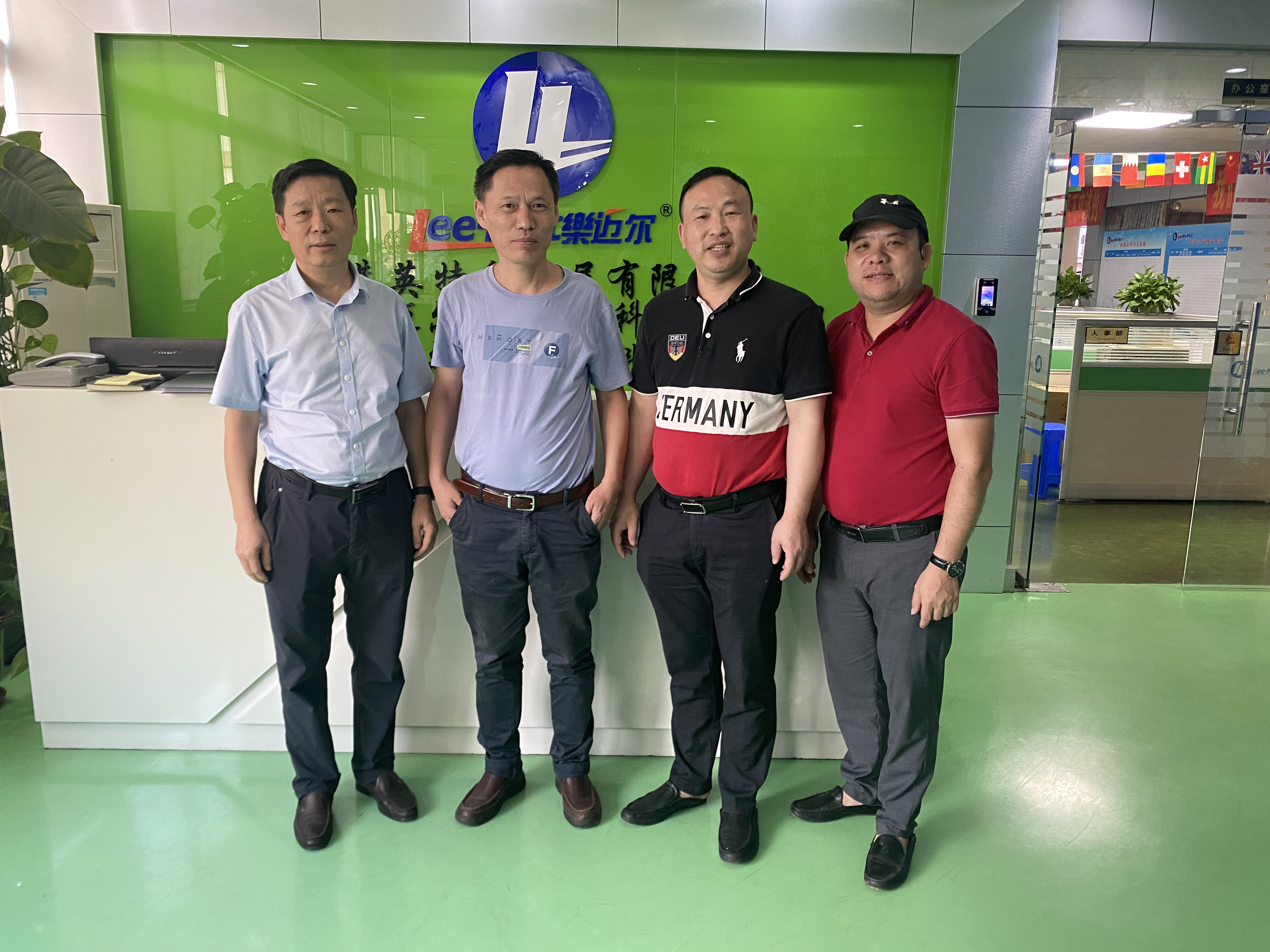 东莞市乐迈尔运动用品科技有限公司图12