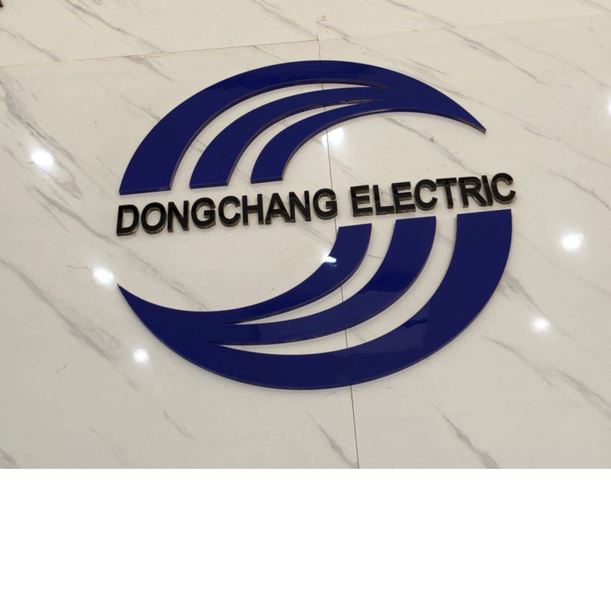 东莞市小巨人科技有限公司logo