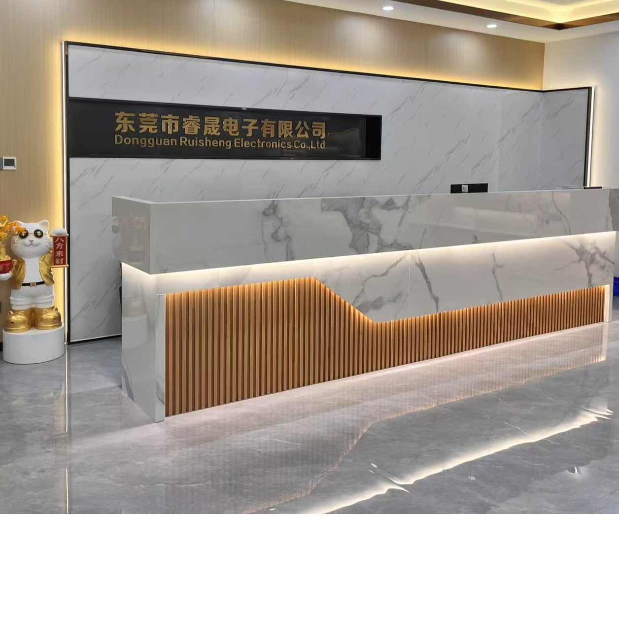 HR頭像·雷小姐