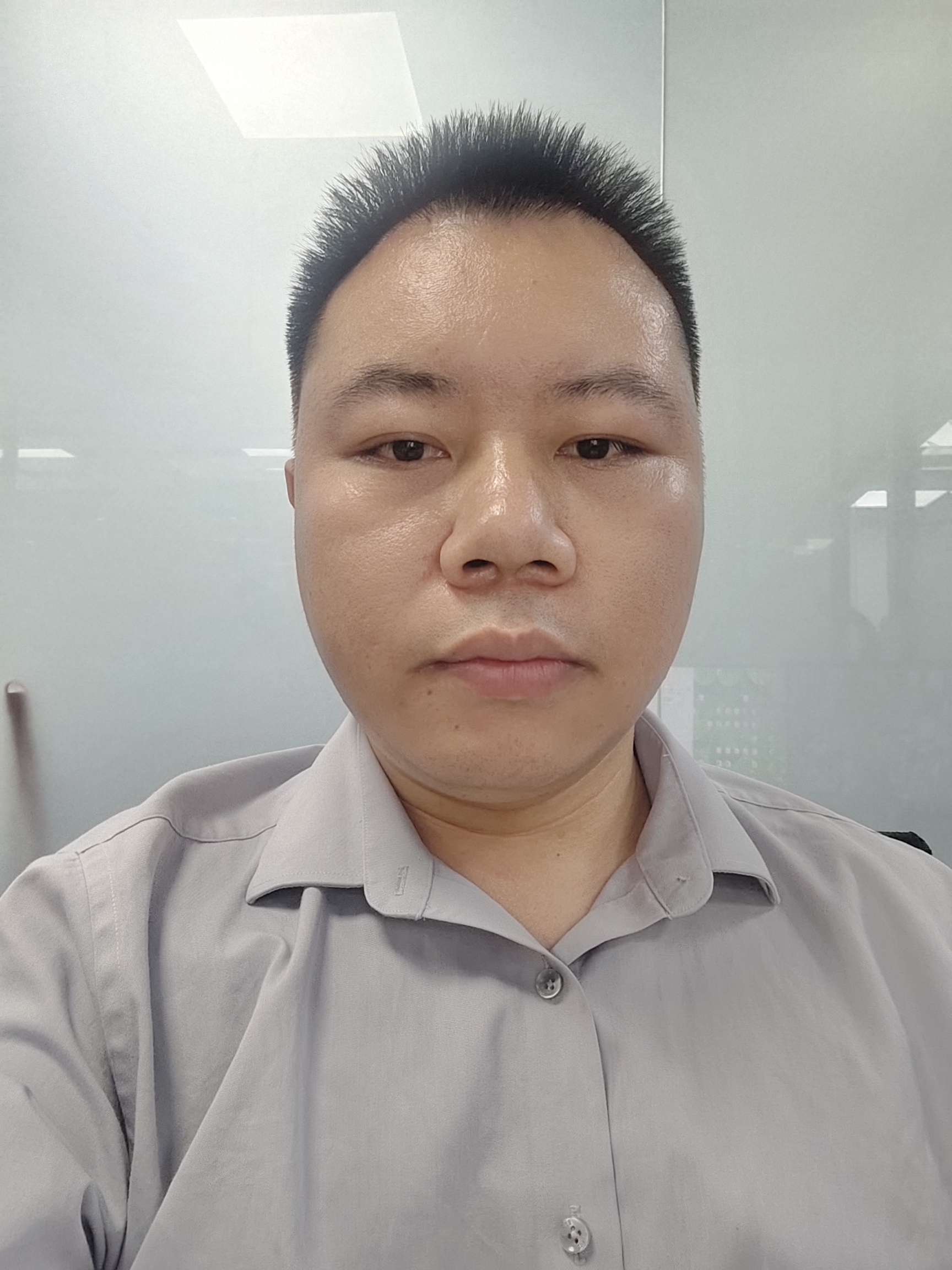 HR头像·罗祖发