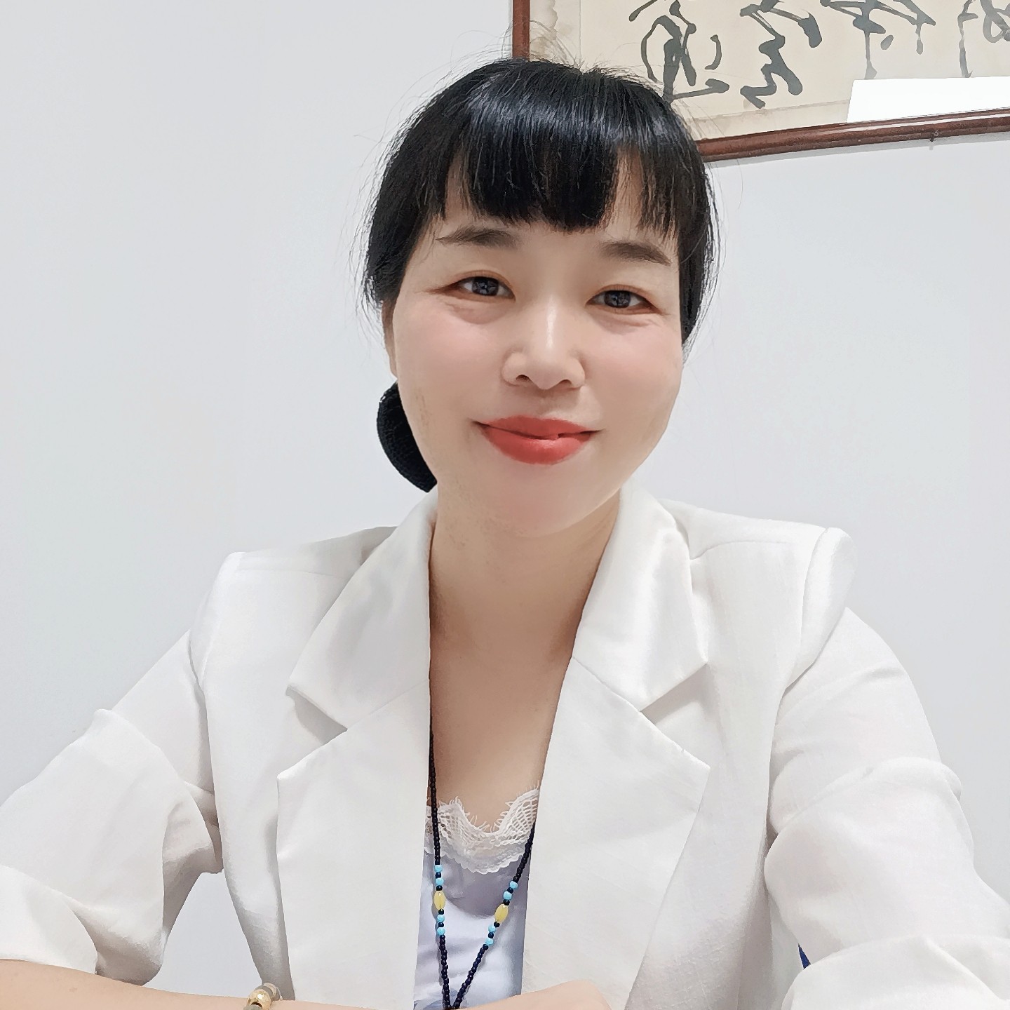 商务文员招聘负责人·黄小姐头像