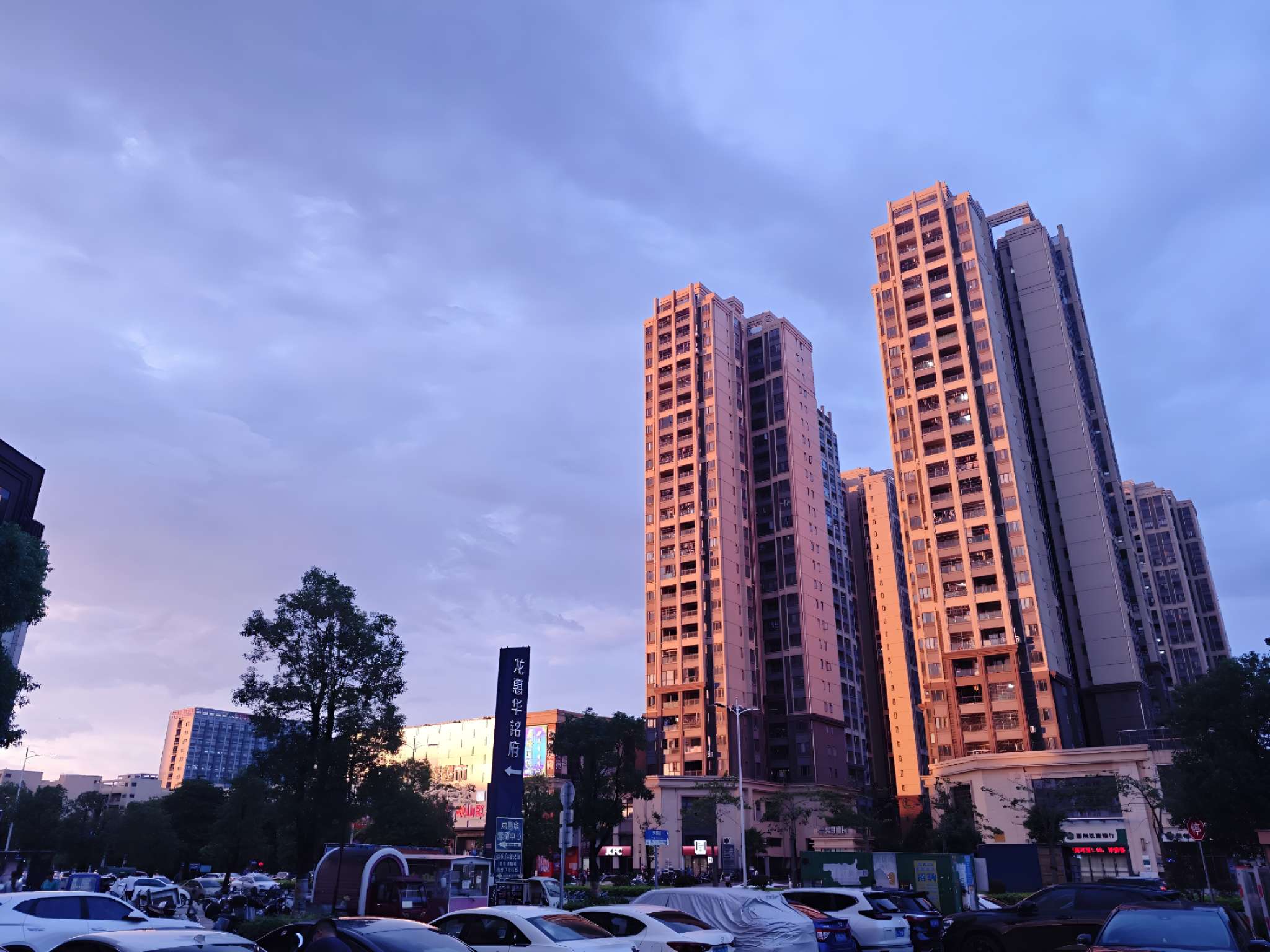 惠州水口高新产业园 电工中工大工招聘 包吃住待遇好长期招聘招聘负责人·李玉建头像